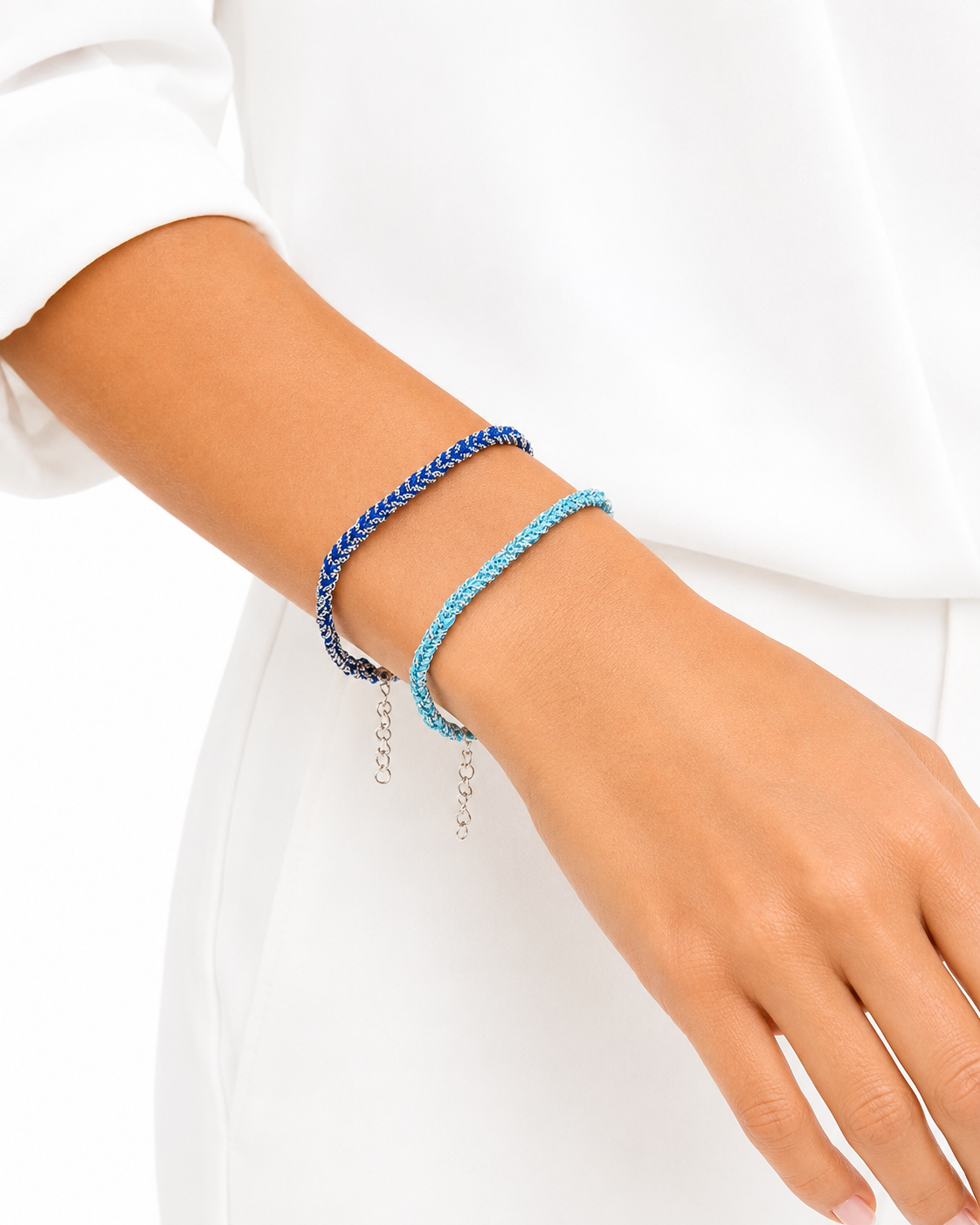 Bracciale morbido in Argento rodio fatto a mano con seta Blu e Azzurra
