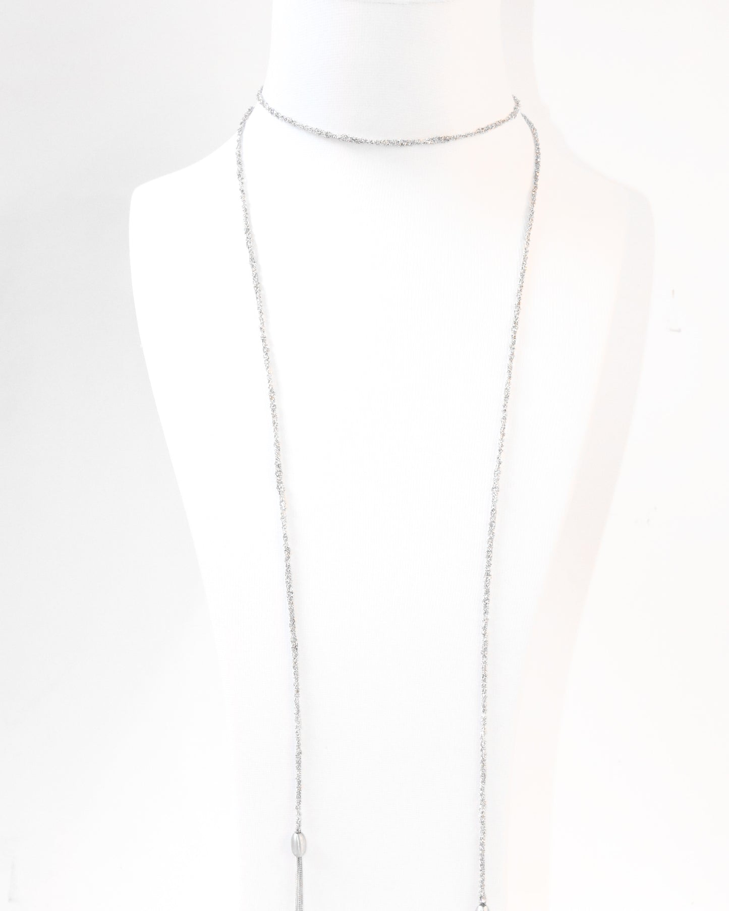 Collana fatta a mano in argento rodio