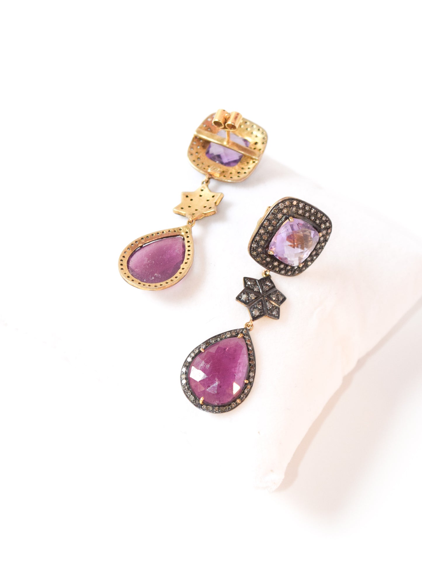 Orecchini in Argento, Rubino Africano e Diamanti Ice