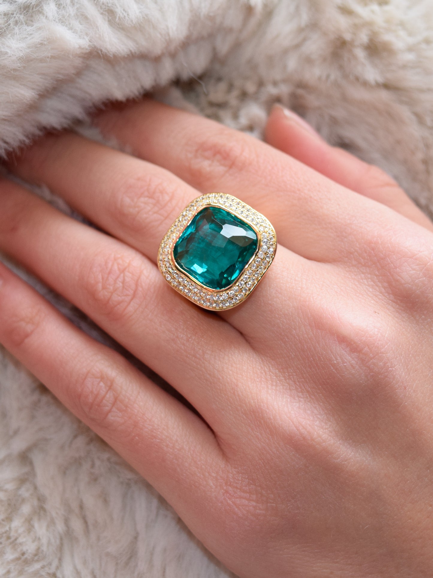 Anello Nadia con zircone verde