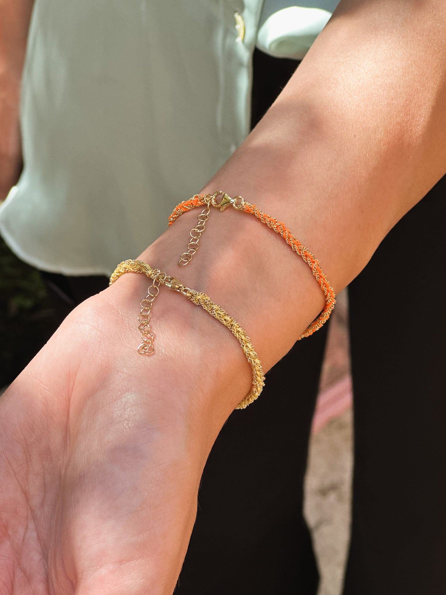 Bracciale in Argento placcato oro giallo 18kt fatto a mano con seta Arancione e Gialla