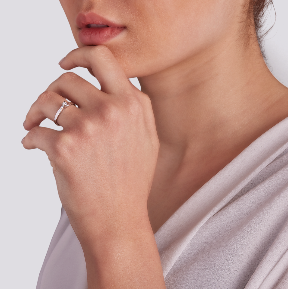 Anello Solitario Diamanti 0,08ct