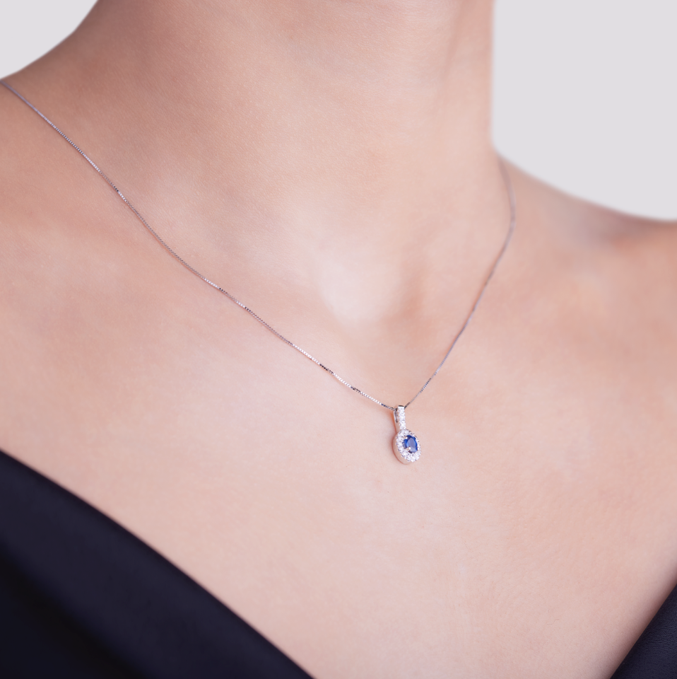 Collana Zaffiro 0,23ct e Diamanti 0,14ct