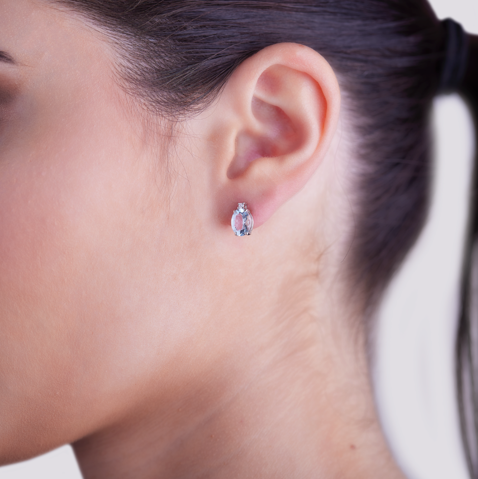 Orecchini Acqua Marina Taglio Ovale 2,10ct e Diamanti 0,04ct