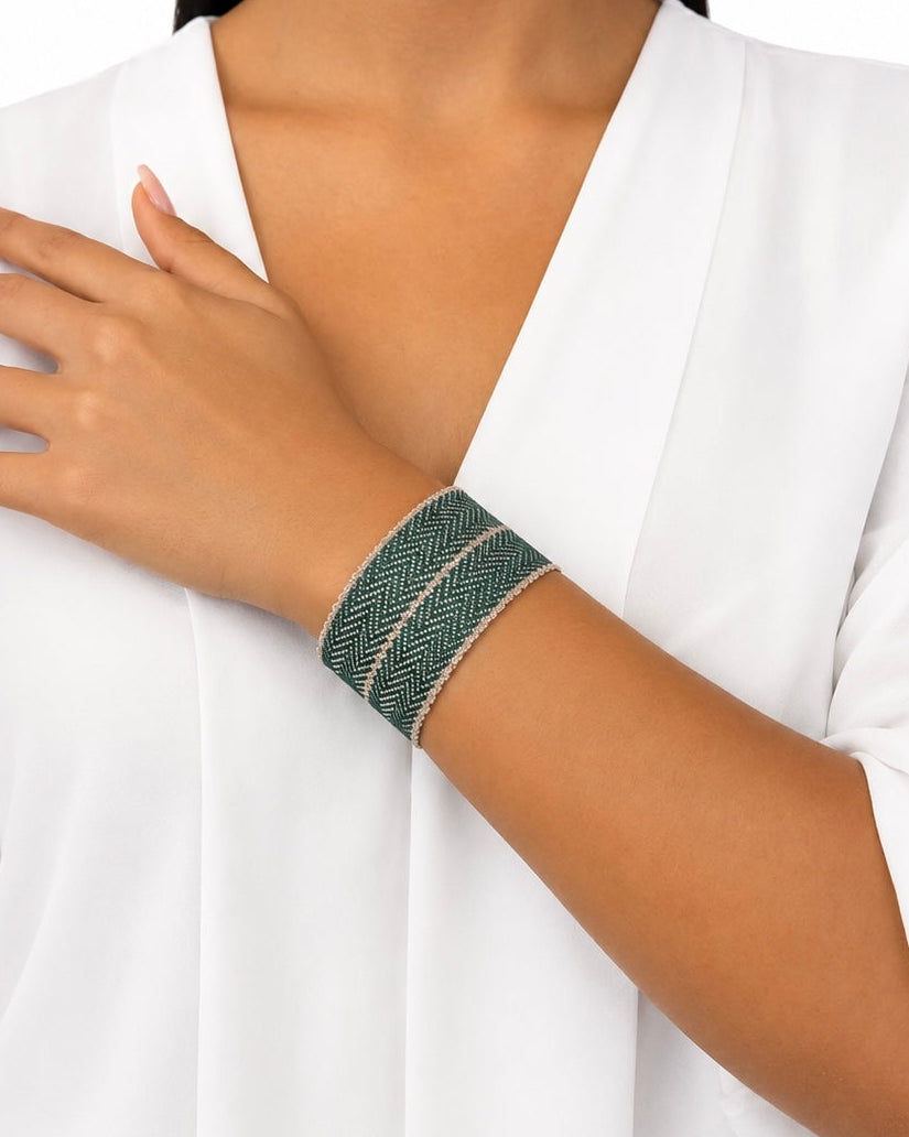 Bracciale fatto a mano in Argento Rodio e seta Verde