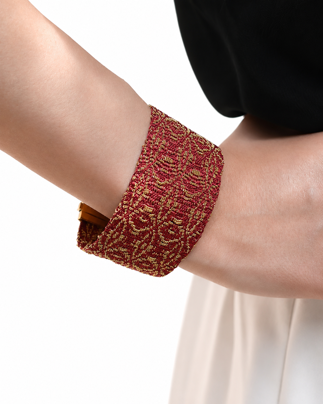 Bracciale fatto a mano in Argento placcato oro giallo 18kt con seta Fragola