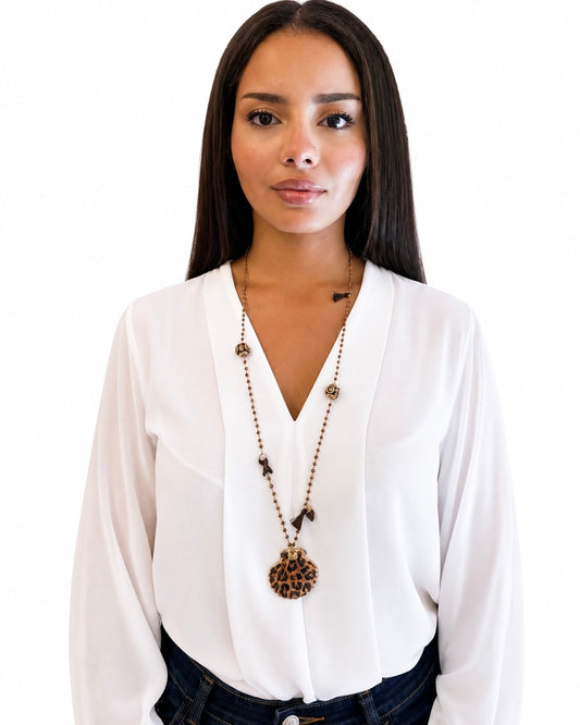 Collana con Ematite, Conchiglia e Boul