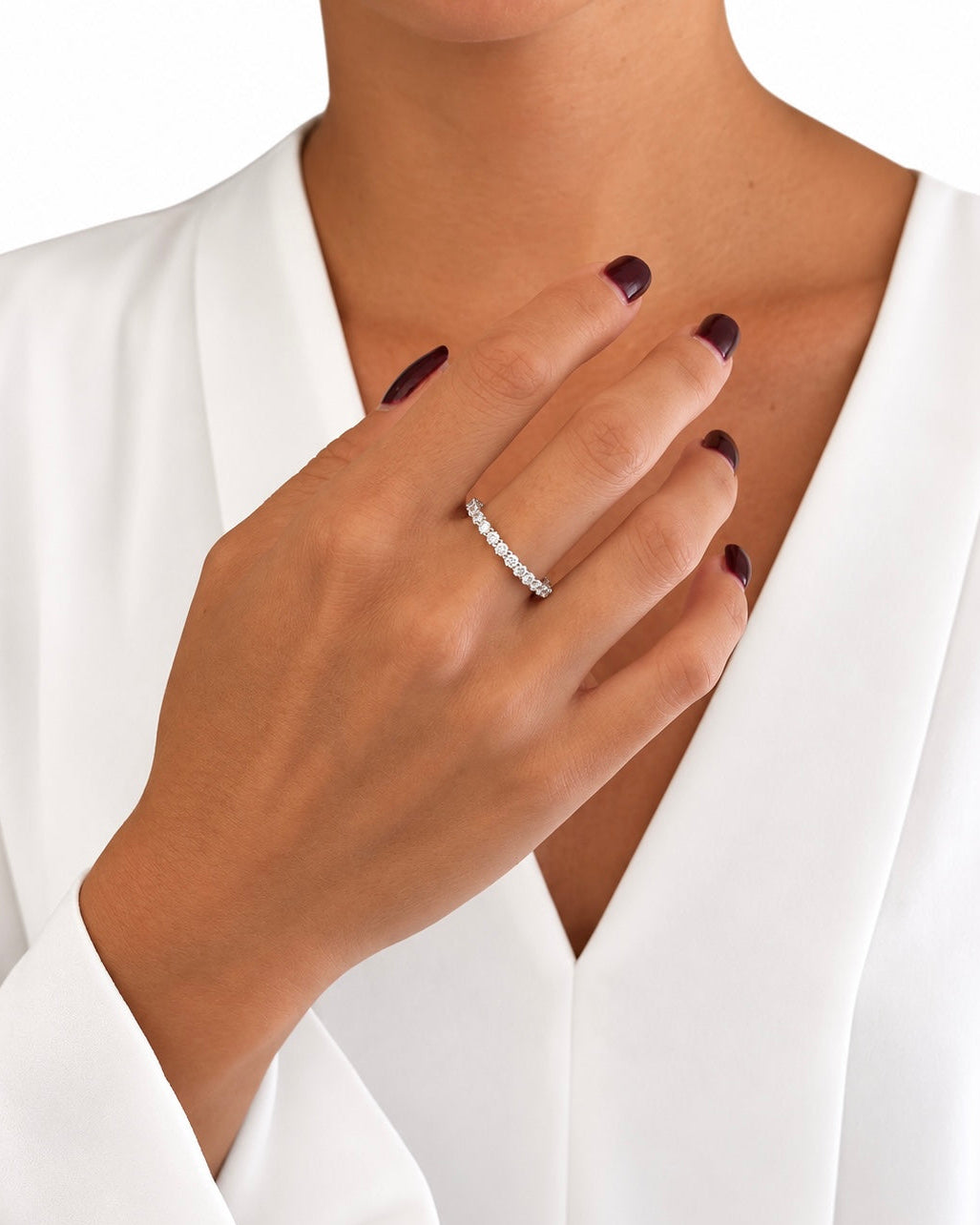 Anello Eternelle Medium in Argento 925 e Diamanti Lab Grown