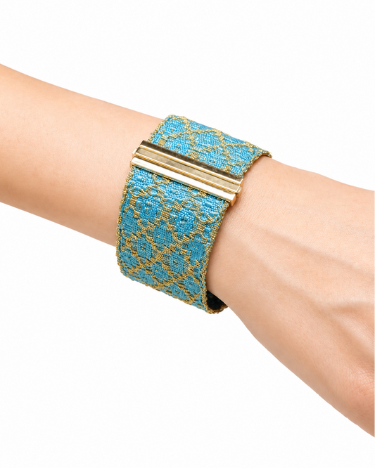 Bracciale fatto a mano in Argento placcato oro giallo 18kt con seta Azzurra