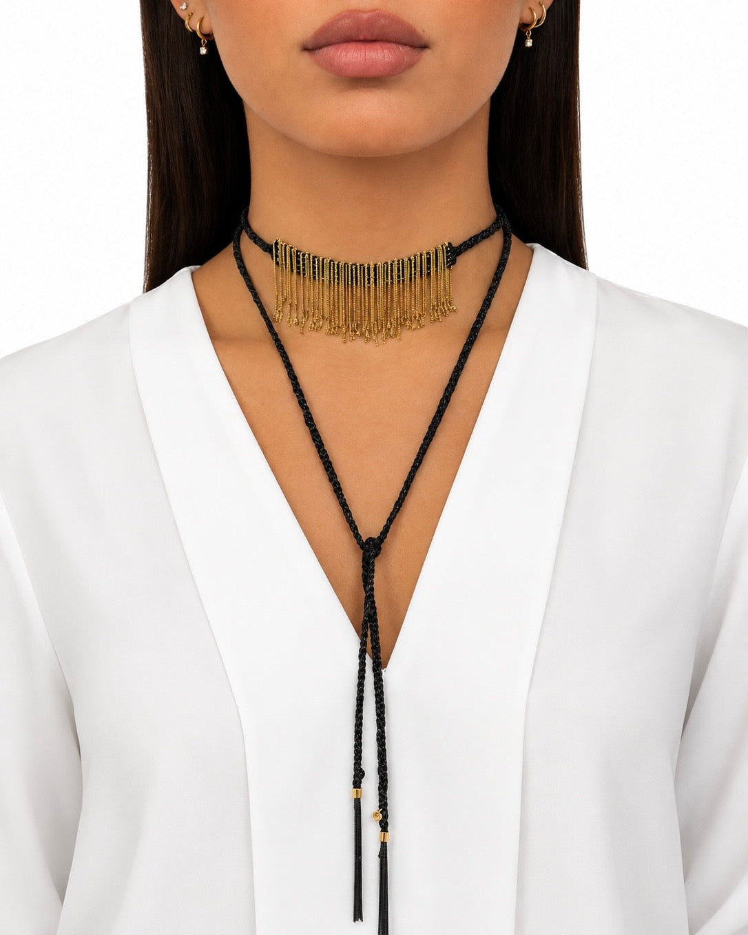 Collana fatta a mano con filo di Seta Nero e Frange
