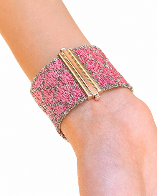 Bracciale fatto a mano in Argento Rodio e seta Rosa