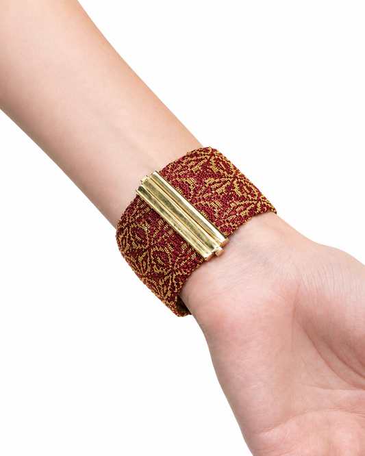 Bracciale fatto a mano in Argento placcato oro giallo 18kt con seta Fragola