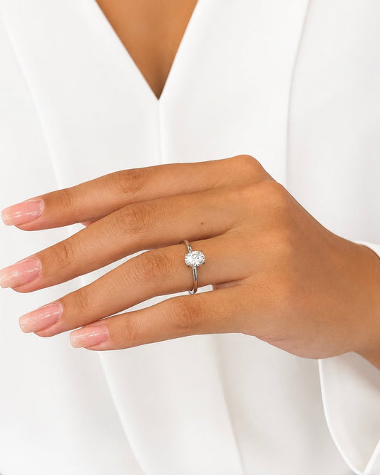 Anello Moissanite Solitario taglio Ovale ct 1,5