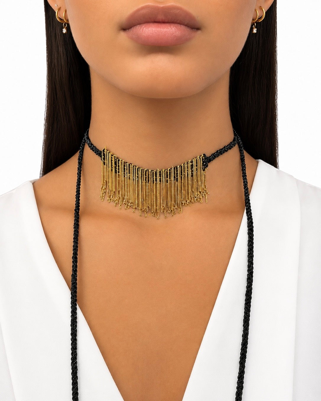 Collana fatta a mano con filo di Seta Nero e Frange