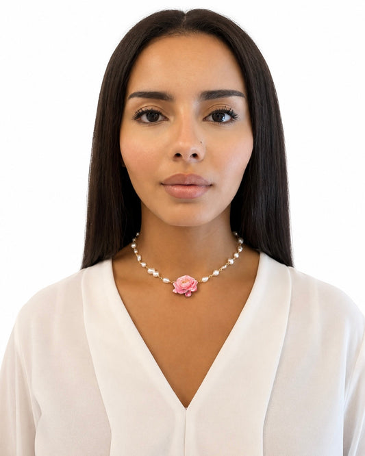 Girocollo con Perle e Camelia Rosa