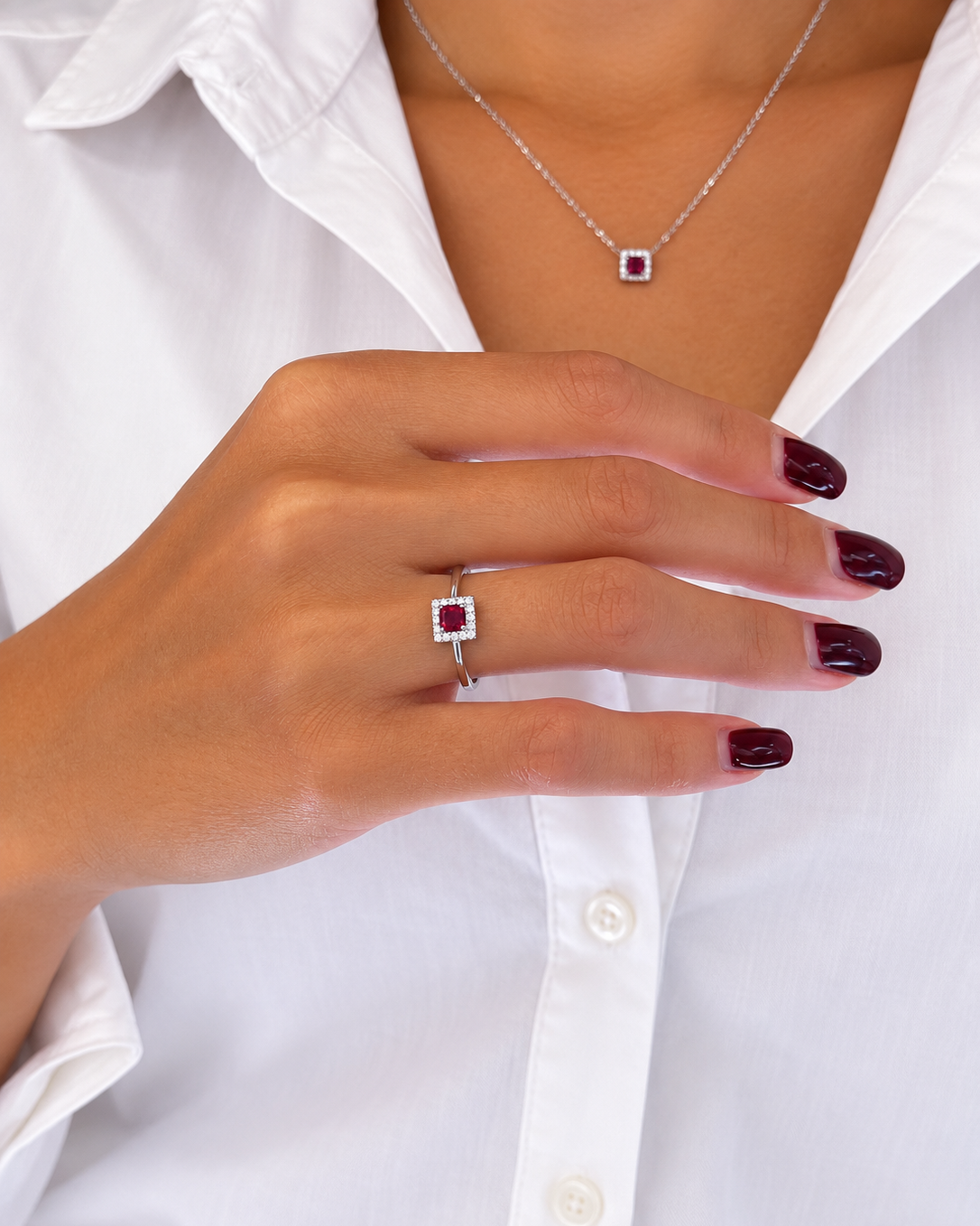 Anello in Argento 925, Rubino e Diamanti Lab Grown