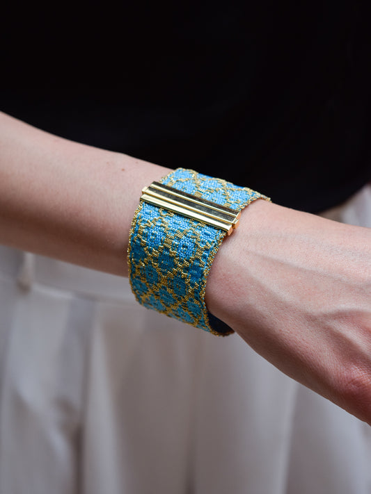 Bracciale fatto a mano in Argento placcato oro giallo 18kt con seta Azzurra