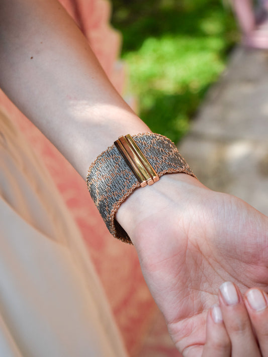 Bracciale fatto a mano in Argento placcato oro rosa 18kt con seta Grigia