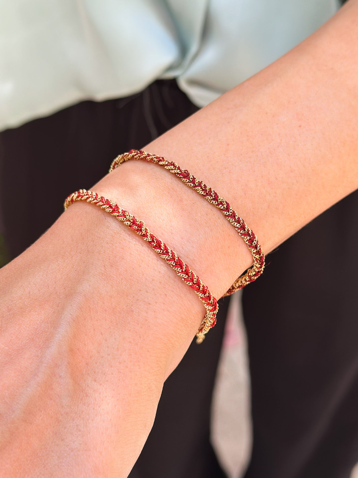 Bracciale in Argento placcato oro giallo 18kt fatto a mano con seta Rossa e Bordeaux