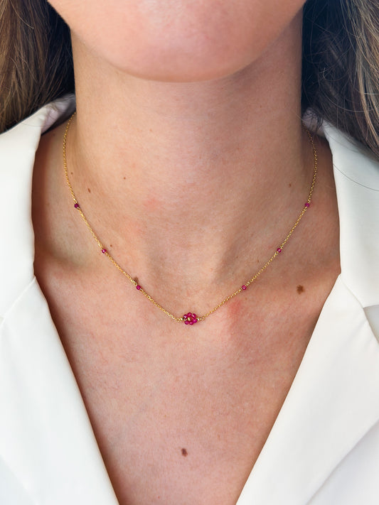 Girocollo in Oro 9kt con Fiorellino Fucsia
