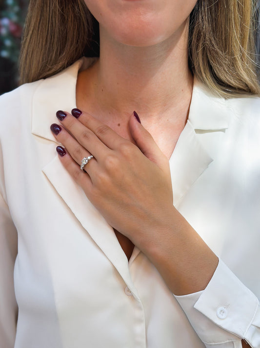 Anello Moissanite 5 Pietre ct 1,6