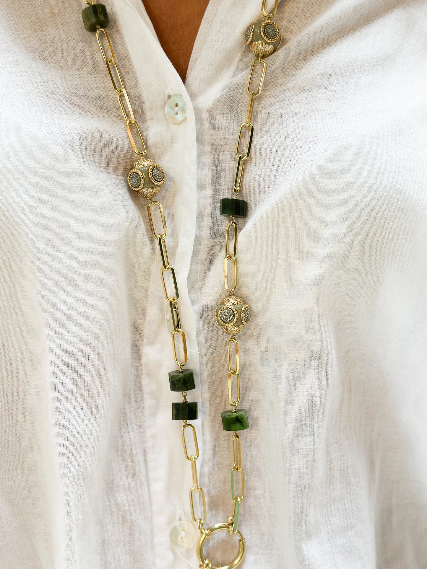 Collana Lunga in Argento con Giada e Onice con pendente Ghepardo