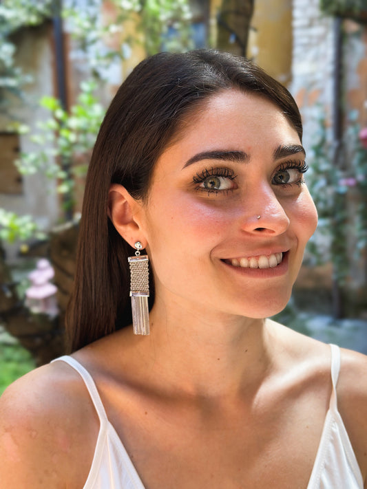 Orecchini fatti a mano medi in argento rodio