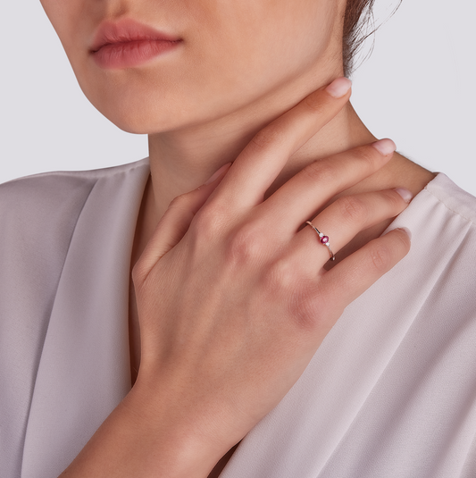 Anello Rubino 0,18ct e Diamanti 0,04ct