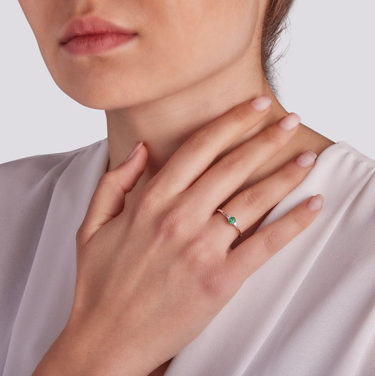 Anello Smeraldo 0,15ct e Diamanti 0,04ct
