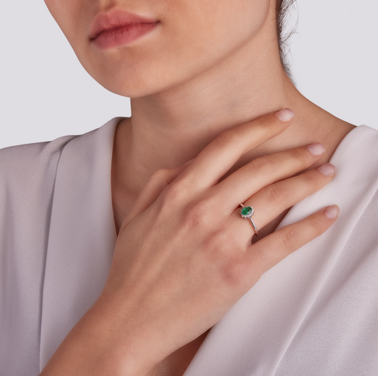 Anello Smeraldo 0,42ct e Diamanti 0,10ct