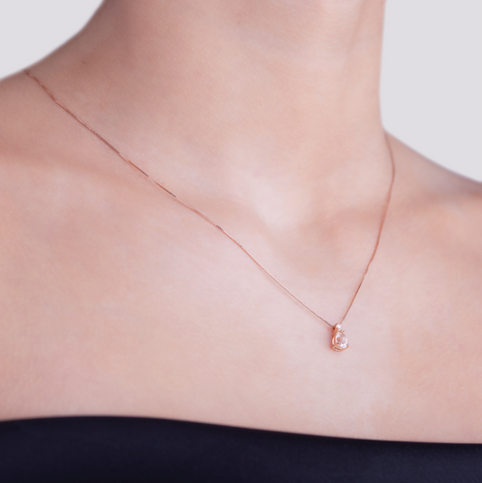 Collana Morganite Taglio Goccia 0,52ct e Diamanti 0,02ct